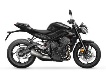 _0006_Street Triple R_MY26_Phantom Black_RHS