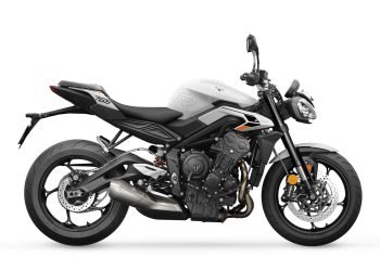 _0007_Street Triple R_MY25_Pure White_RHS