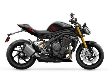 _0010_Speed Triple 1200 RS_MY25_Jet Black_RHS