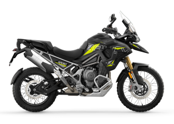 0013_Tiger-1200-GT-Explorer_MY22_Snowdonia-White_RHS-1-1024x731